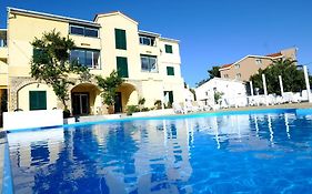 Villa Ani